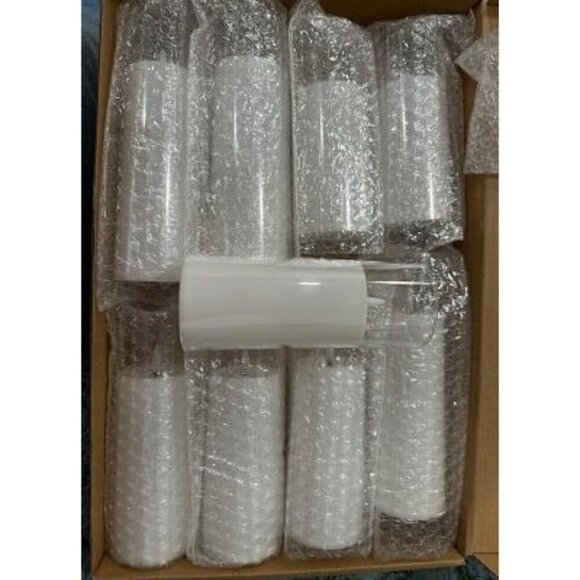 New Flickering Flameless Candles Battery Operated with Remote and 2/4/6/8 H - Picture 2 of 2